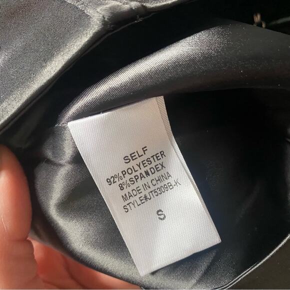 Satin halter corset - Picture 7 of 9